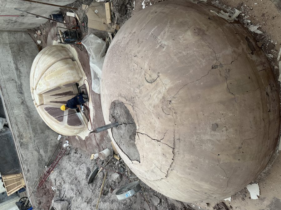 Manufacturing Workshop — heavy steel casting production step 3